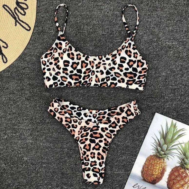 Ensemble de bikini à imprimé léopard en deux pièces